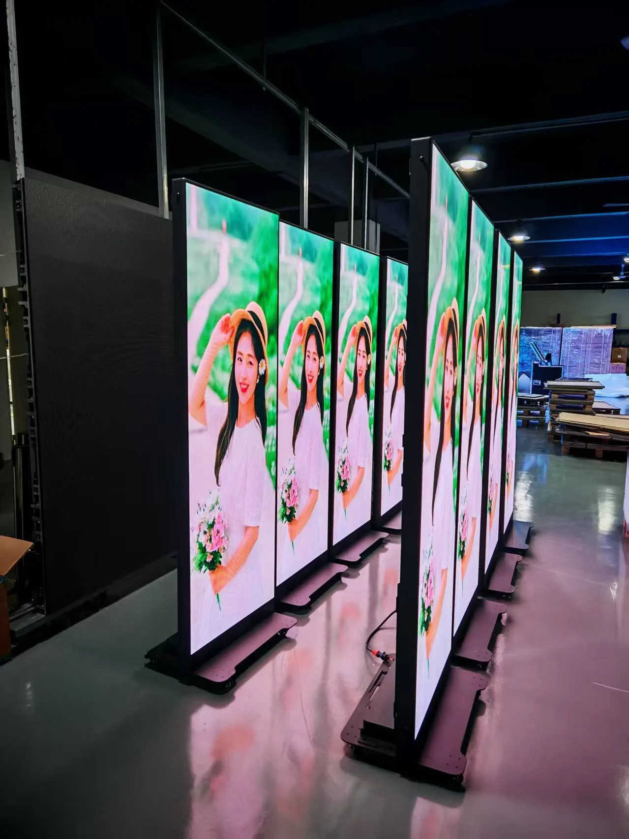 LED Poster Screens